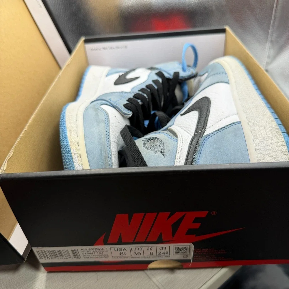 Size 6.5Y Jordan 1 Retro High OG University Blue (GS) Boys Sneakers 575441-134‎